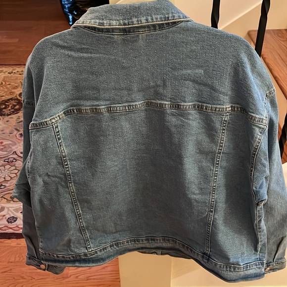 ASOS DESIGN Tall Midwash blue Denim Jacket / NWT /L (12-14) - Picture 11 of 11
